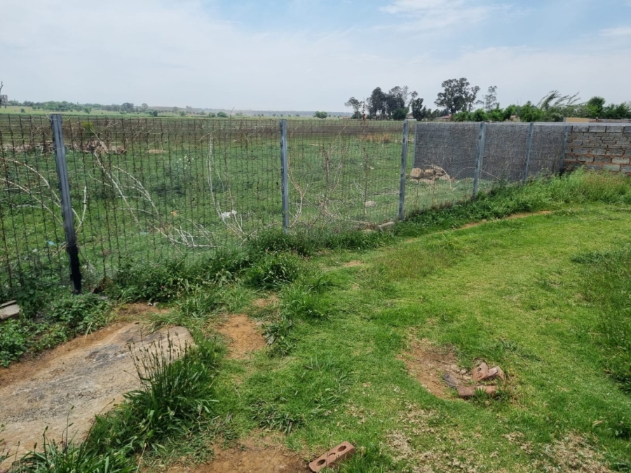 2 Bedroom Property for Sale in Buhle Park Gauteng