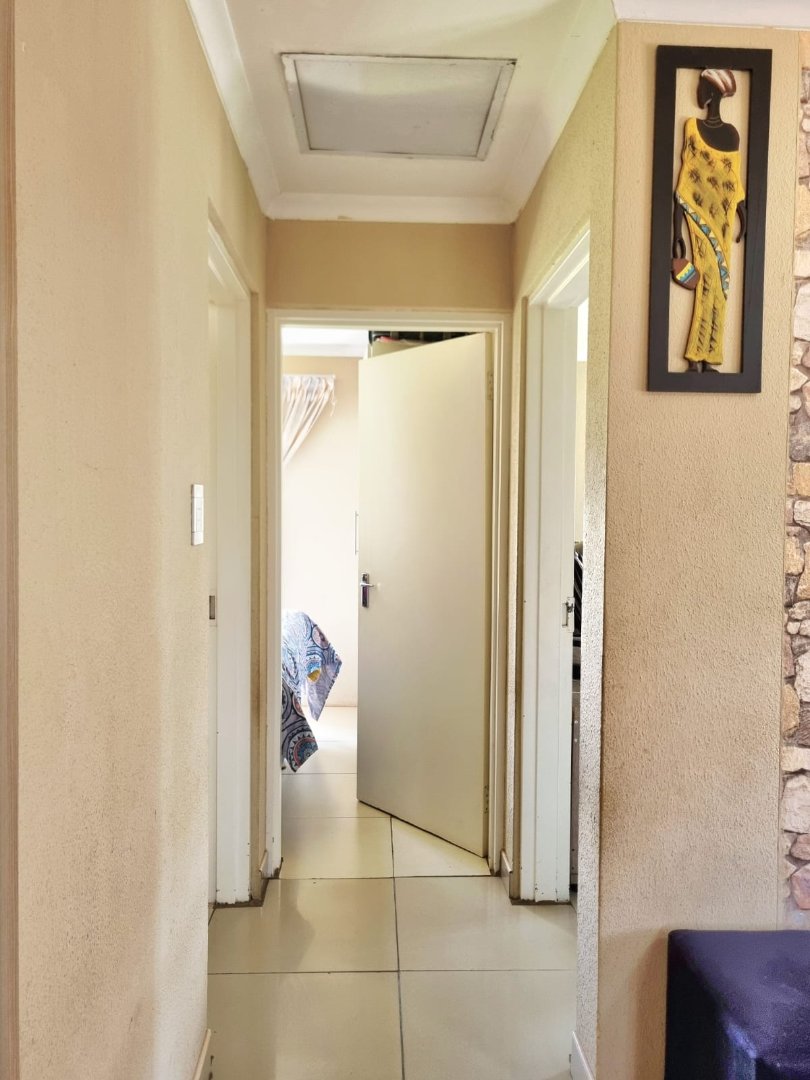 2 Bedroom Property for Sale in Buhle Park Gauteng