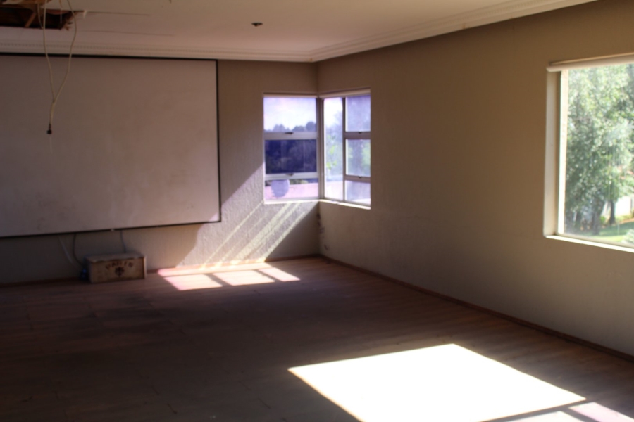 4 Bedroom Property for Sale in Vanderbijlpark SW 5 Gauteng