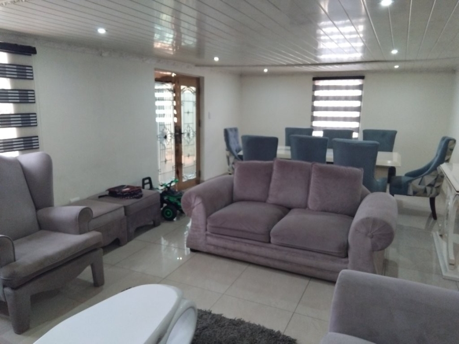 3 Bedroom Property for Sale in Lenasia Ext 13 Gauteng