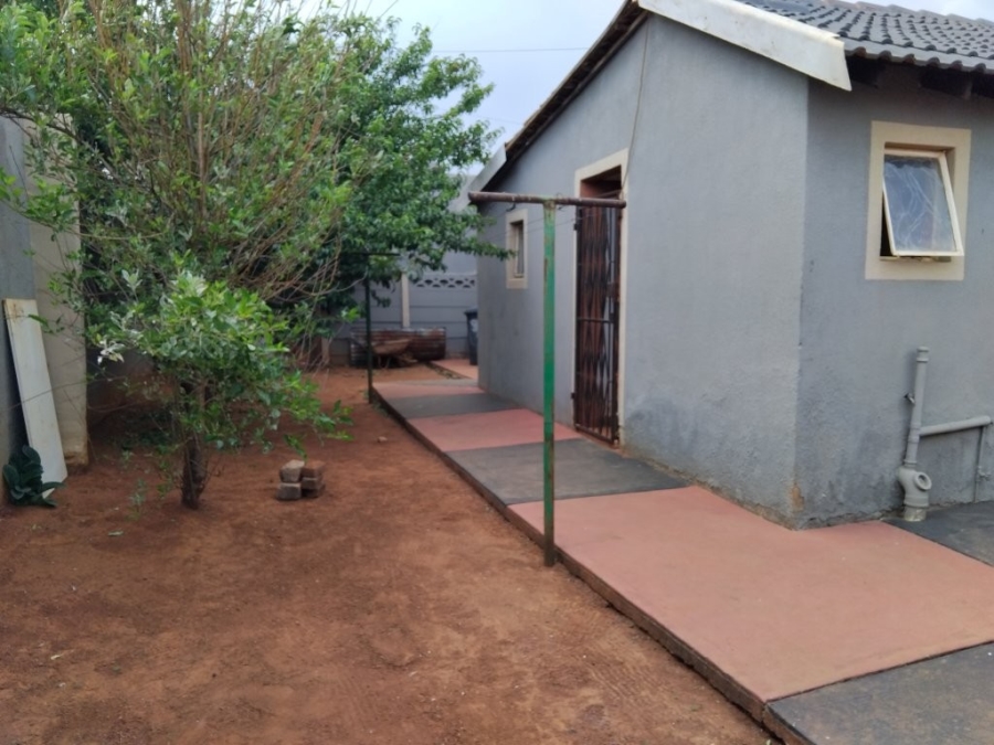 3 Bedroom Property for Sale in Lenasia Ext 13 Gauteng