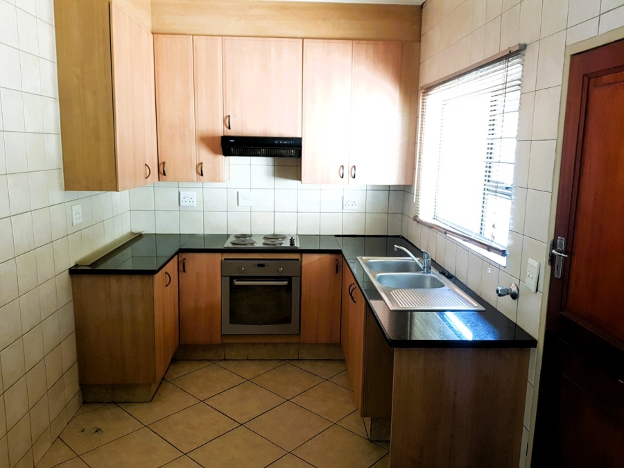 To Let 3 Bedroom Property for Rent in The Retreat Gauteng