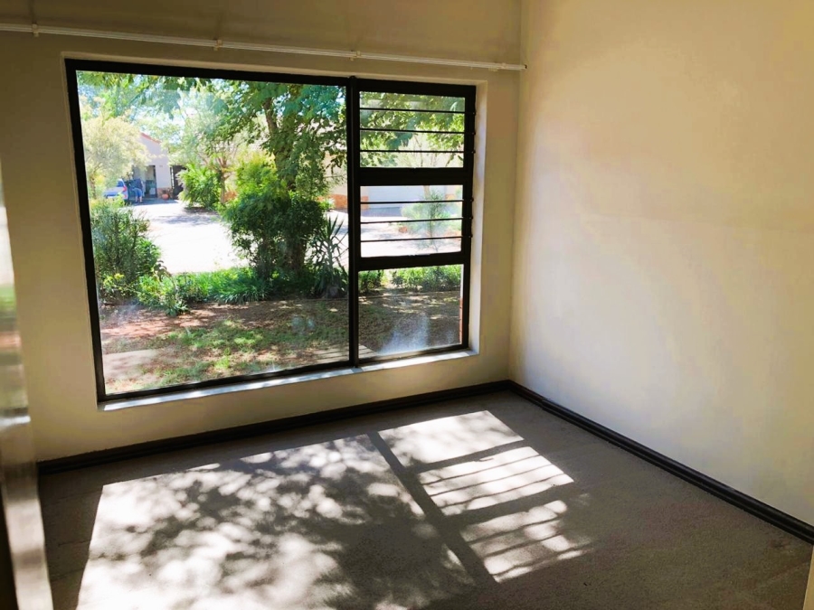 To Let 3 Bedroom Property for Rent in The Retreat Gauteng