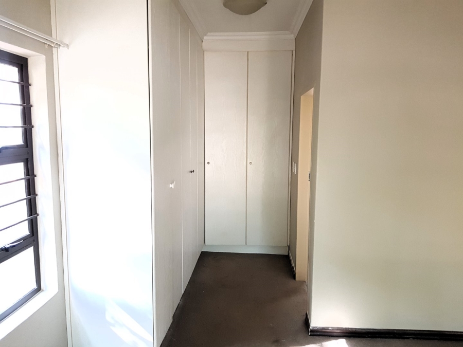 To Let 3 Bedroom Property for Rent in The Retreat Gauteng