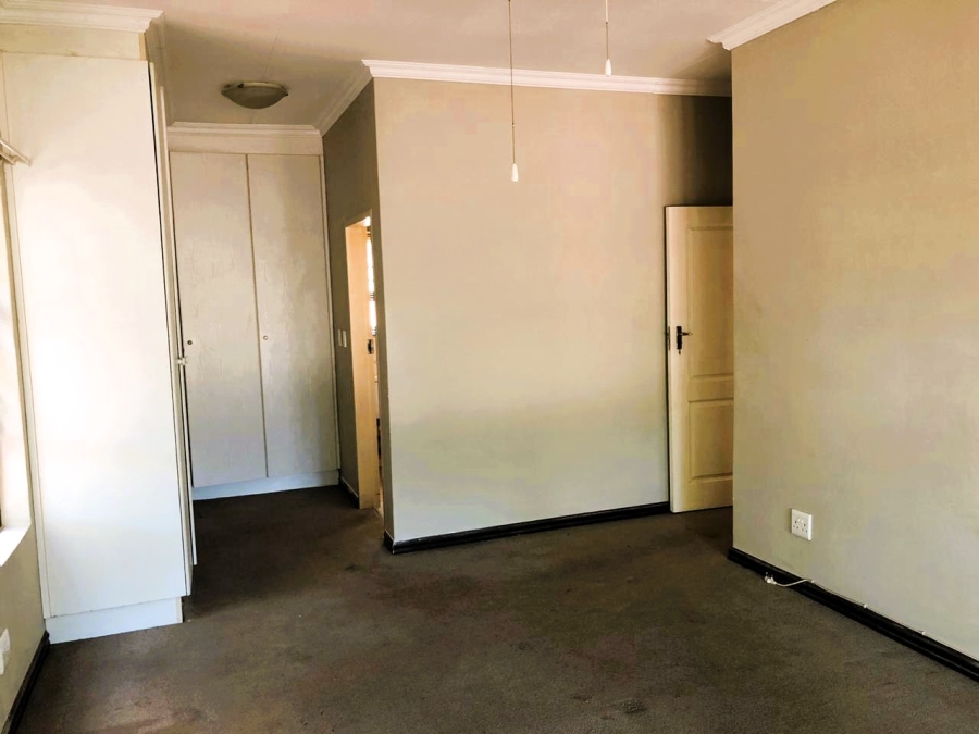 To Let 3 Bedroom Property for Rent in The Retreat Gauteng