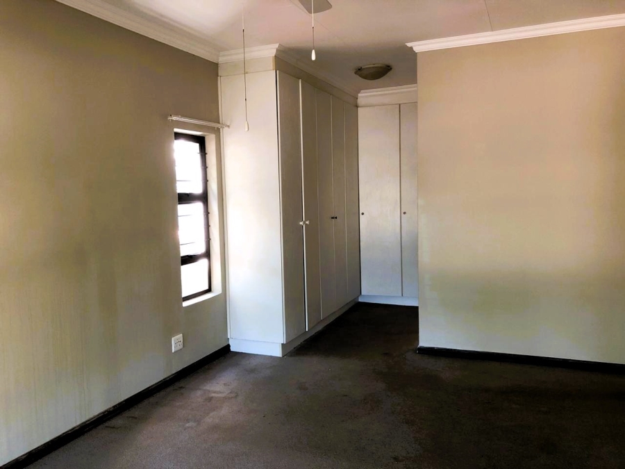 To Let 3 Bedroom Property for Rent in The Retreat Gauteng