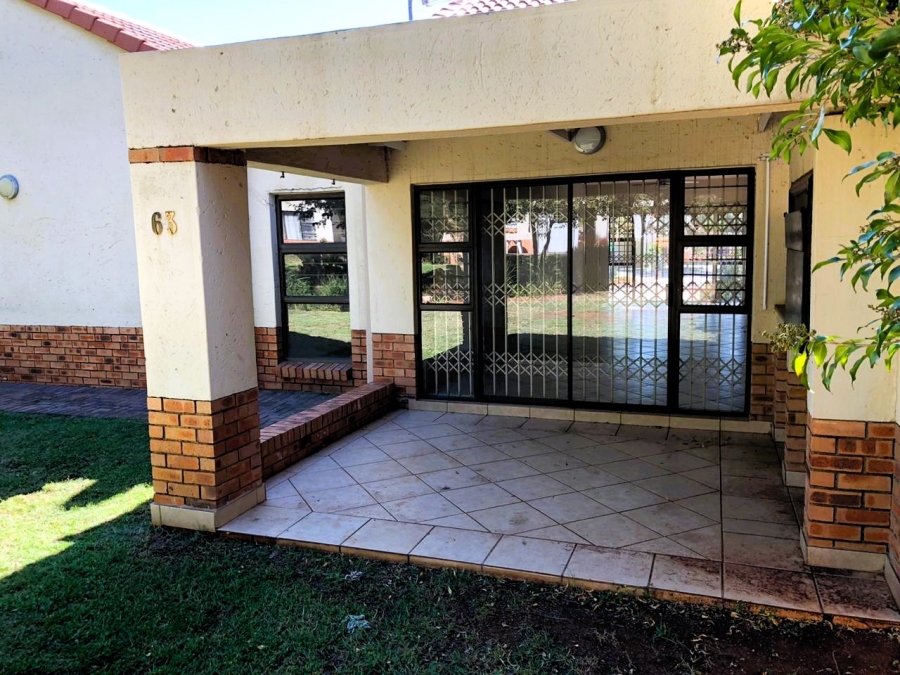 To Let 3 Bedroom Property for Rent in The Retreat Gauteng
