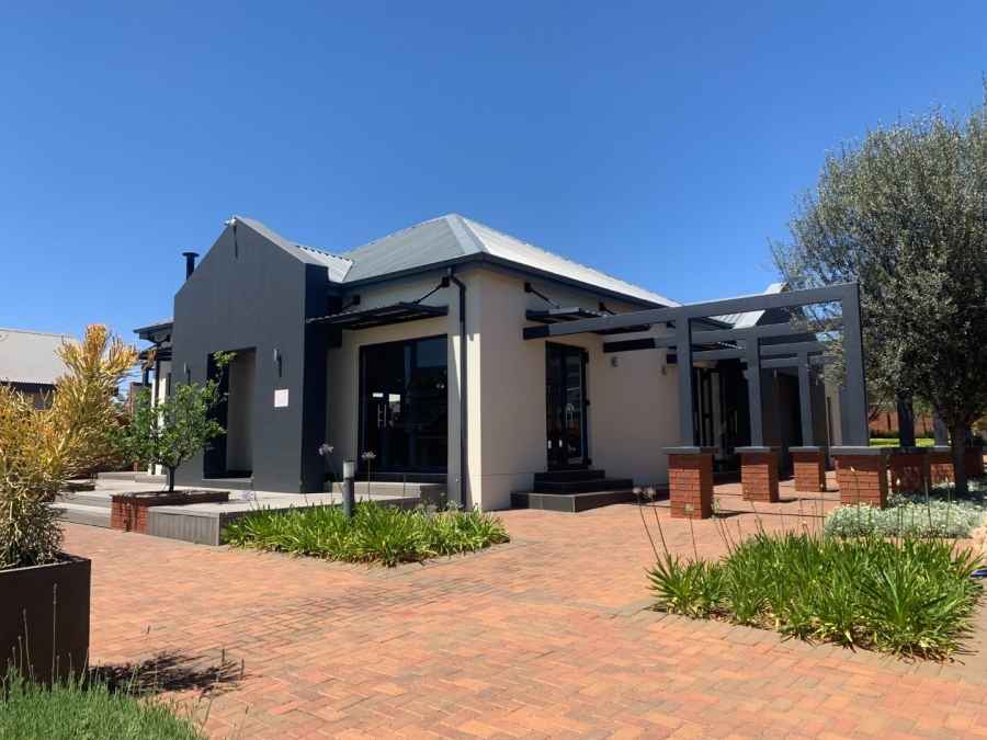 To Let 3 Bedroom Property for Rent in Louwlardia Gauteng