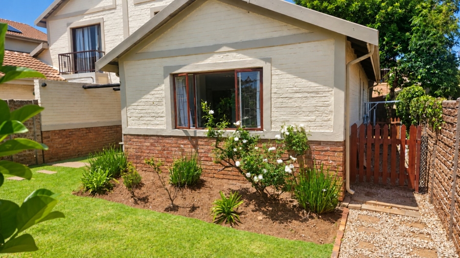3 Bedroom Property for Sale in Halfway Gardens Gauteng