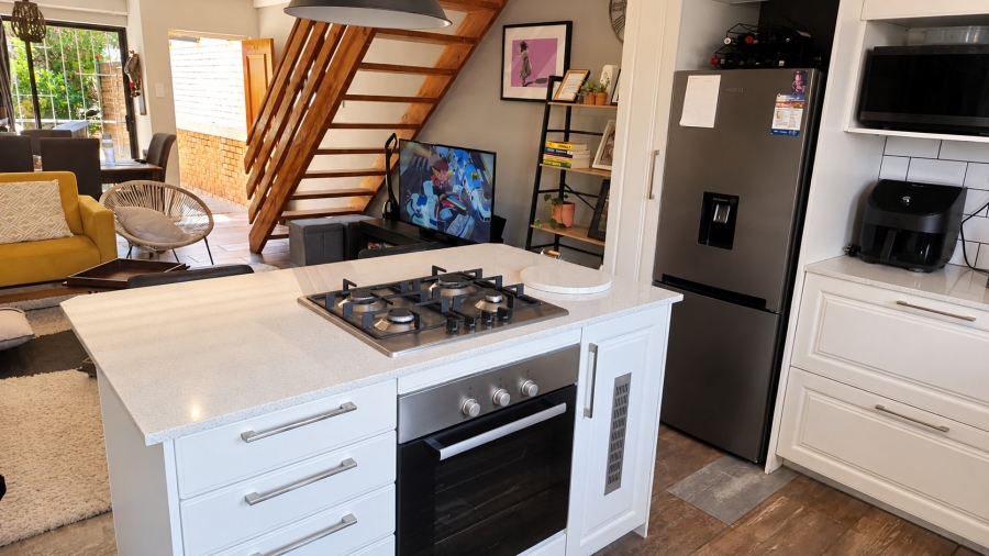 3 Bedroom Property for Sale in Halfway Gardens Gauteng