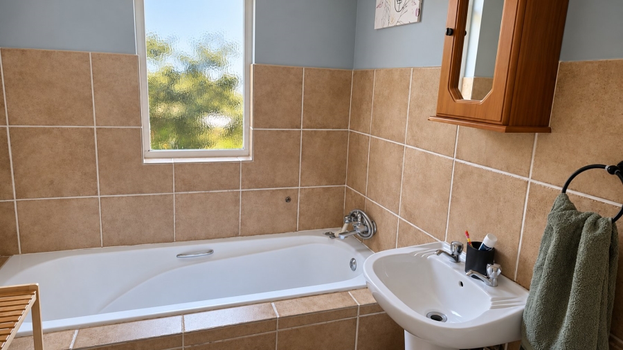 3 Bedroom Property for Sale in Halfway Gardens Gauteng