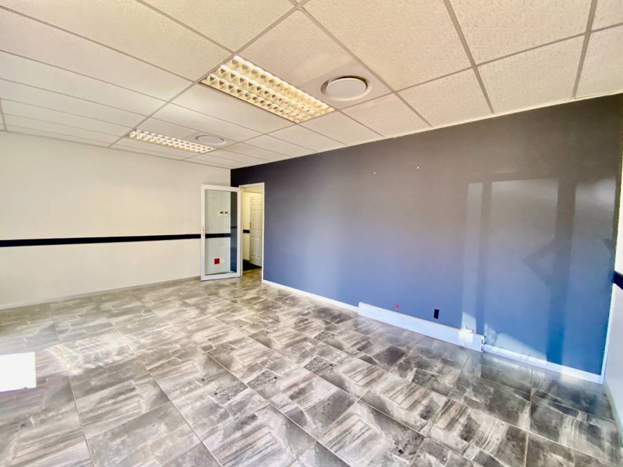 Commercial Property for Sale in Die Hoewes Gauteng