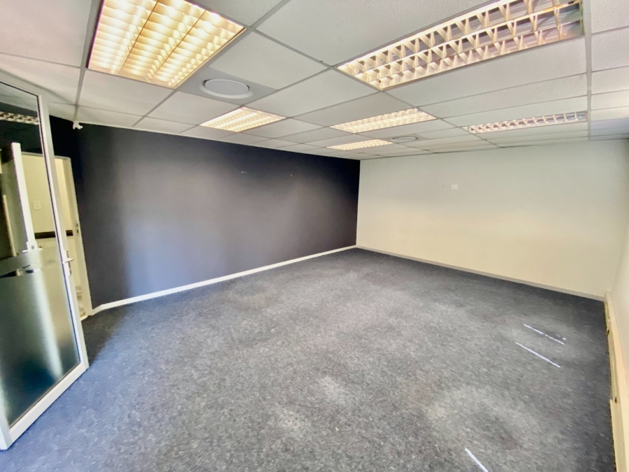 Commercial Property for Sale in Die Hoewes Gauteng