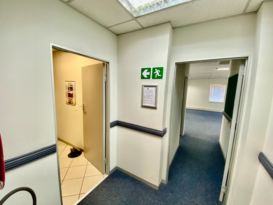 Commercial Property for Sale in Die Hoewes Gauteng