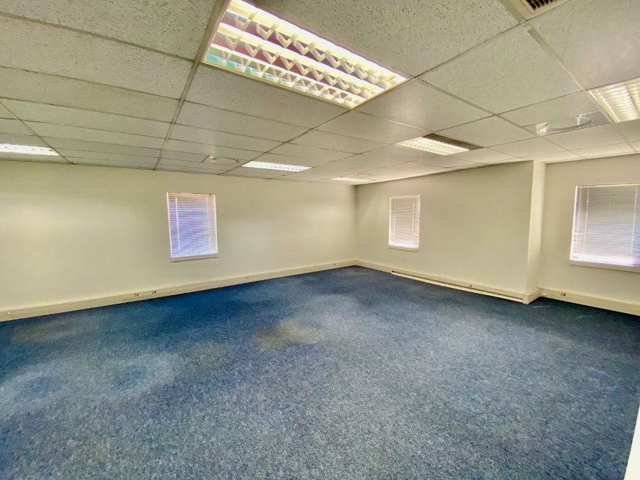 Commercial Property for Sale in Die Hoewes Gauteng