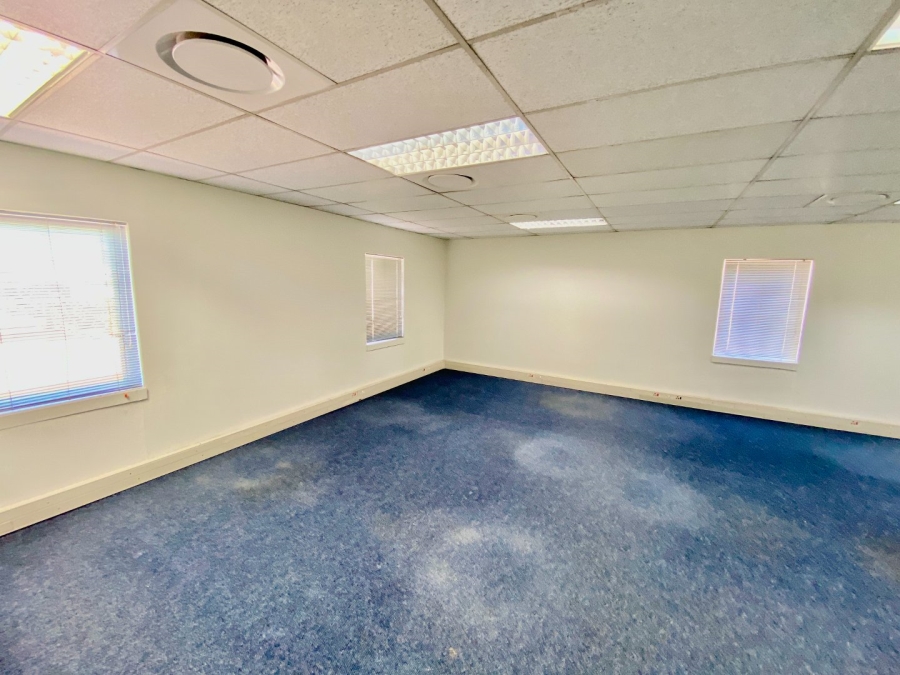 Commercial Property for Sale in Die Hoewes Gauteng