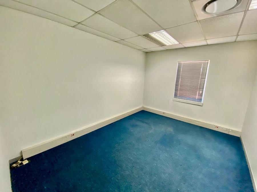 Commercial Property for Sale in Die Hoewes Gauteng