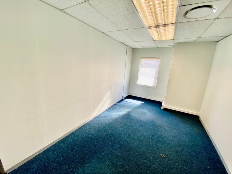Commercial Property for Sale in Die Hoewes Gauteng