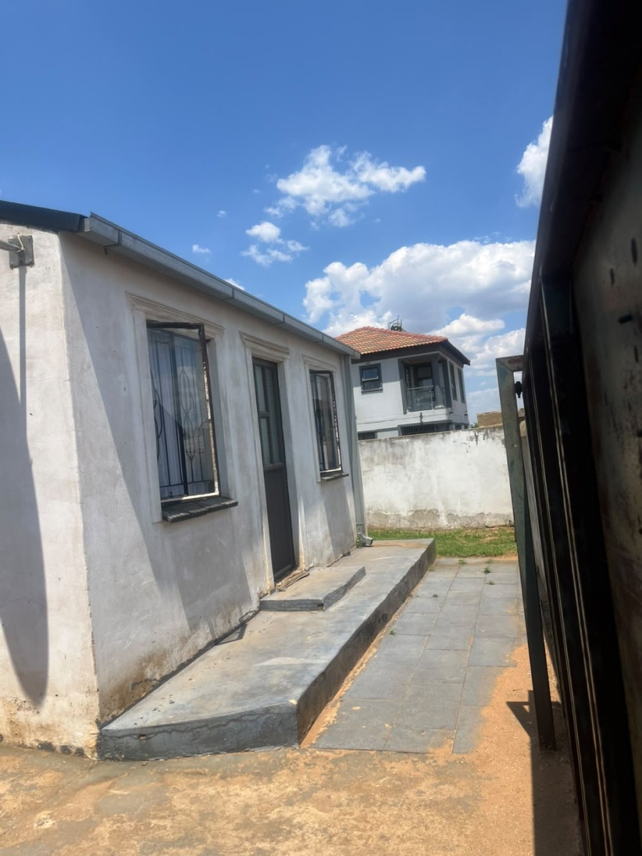 2 Bedroom Property for Sale in Greenfields Gauteng