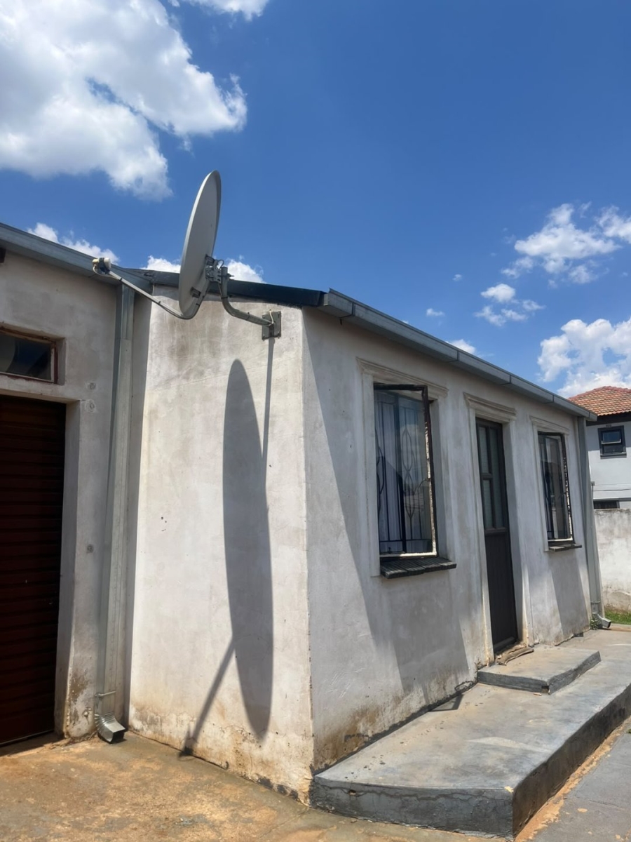 2 Bedroom Property for Sale in Greenfields Gauteng