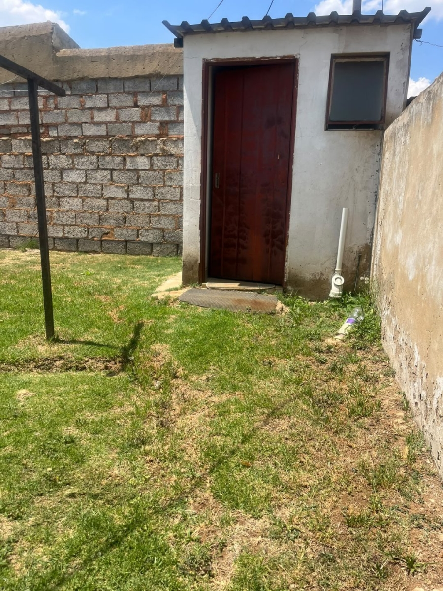 2 Bedroom Property for Sale in Greenfields Gauteng