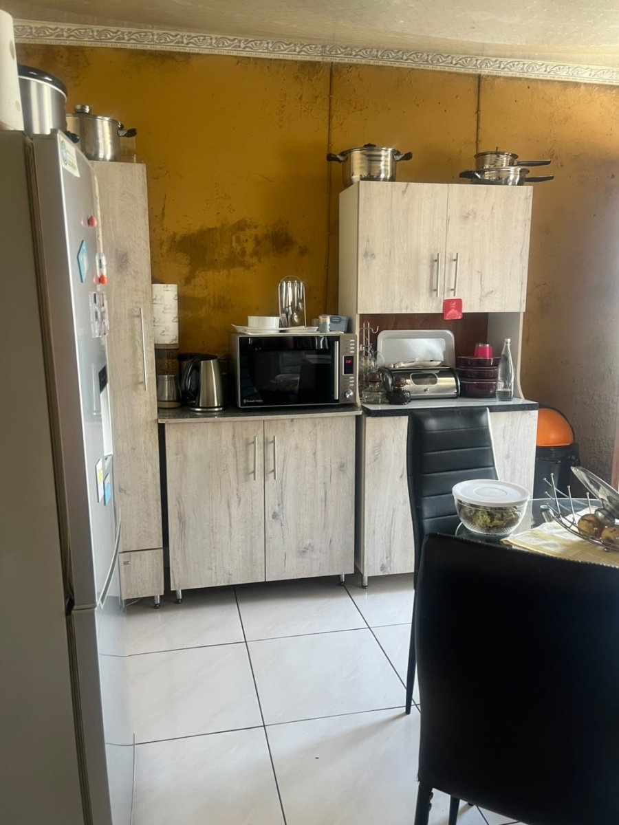 2 Bedroom Property for Sale in Greenfields Gauteng