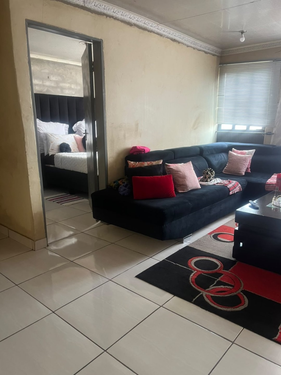 2 Bedroom Property for Sale in Greenfields Gauteng