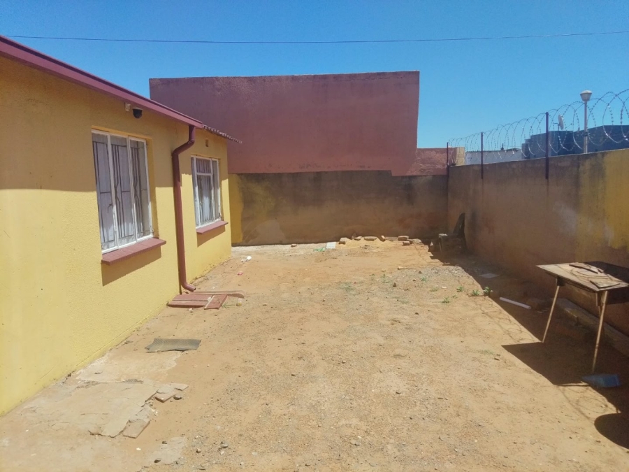 2 Bedroom Property for Sale in Roodekop Gauteng