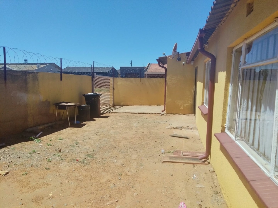 2 Bedroom Property for Sale in Roodekop Gauteng