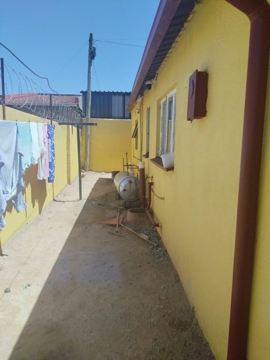 2 Bedroom Property for Sale in Roodekop Gauteng