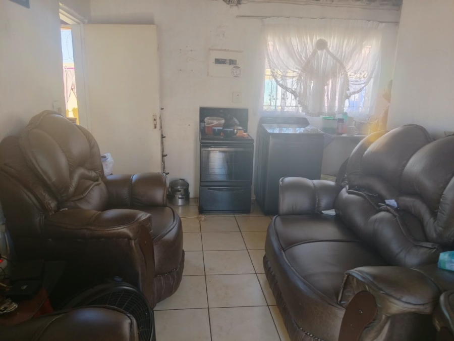 2 Bedroom Property for Sale in Roodekop Gauteng