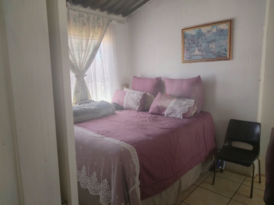 2 Bedroom Property for Sale in Roodekop Gauteng
