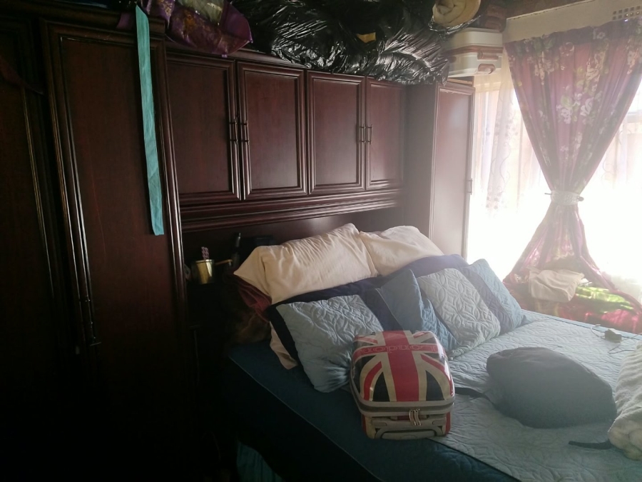 2 Bedroom Property for Sale in Roodekop Gauteng