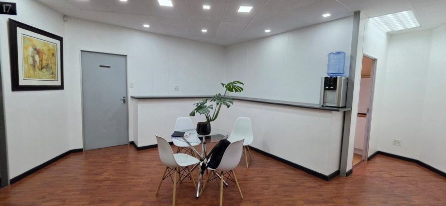 To Let Commercial Property for Rent in New Redruth Gauteng