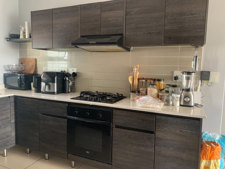 To Let 2 Bedroom Property for Rent in Fourways Gauteng