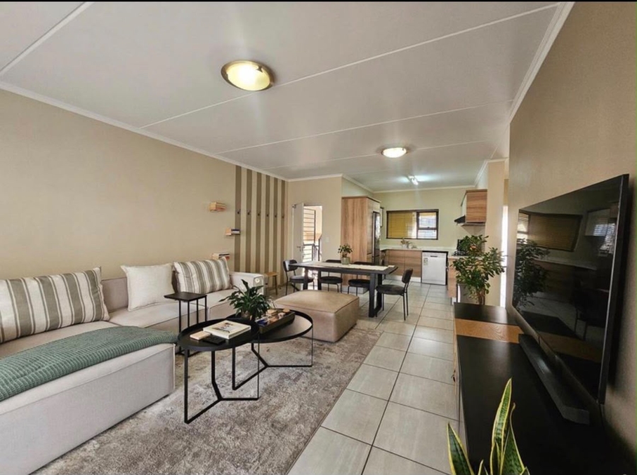 To Let 2 Bedroom Property for Rent in Waterfall Heights Gauteng