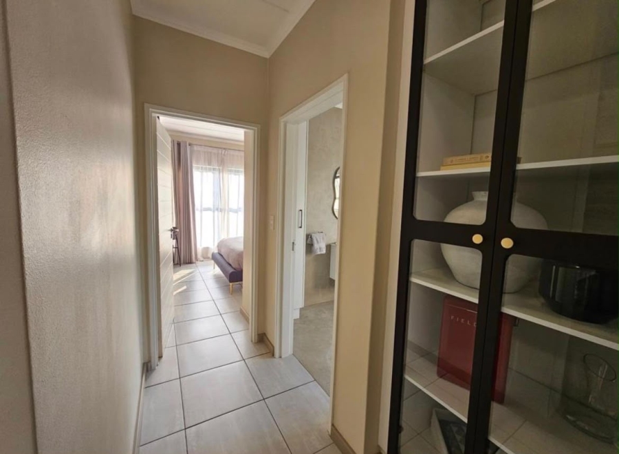 To Let 2 Bedroom Property for Rent in Waterfall Heights Gauteng