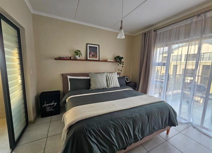 To Let 2 Bedroom Property for Rent in Waterfall Heights Gauteng