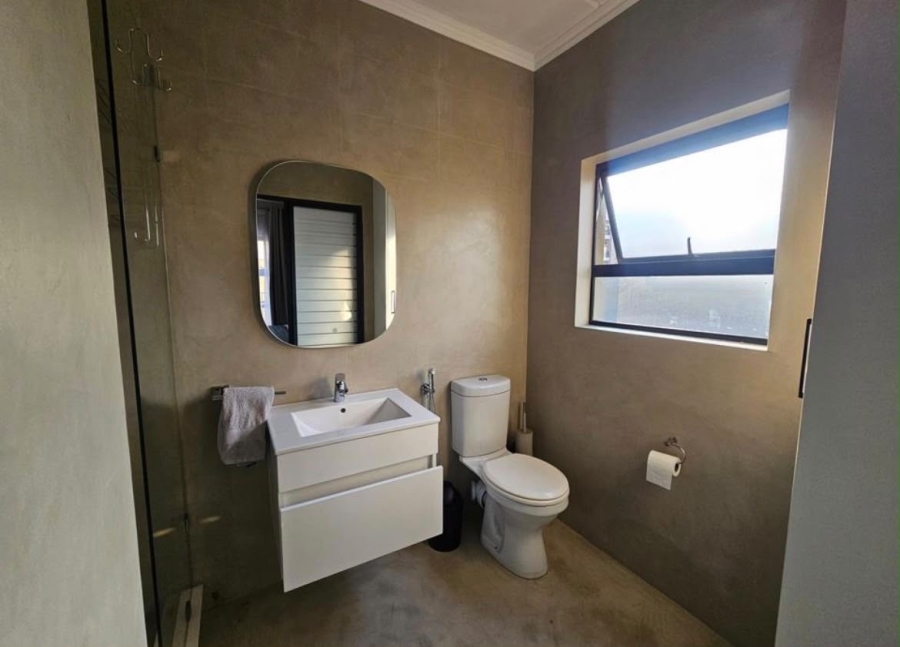 To Let 2 Bedroom Property for Rent in Waterfall Heights Gauteng