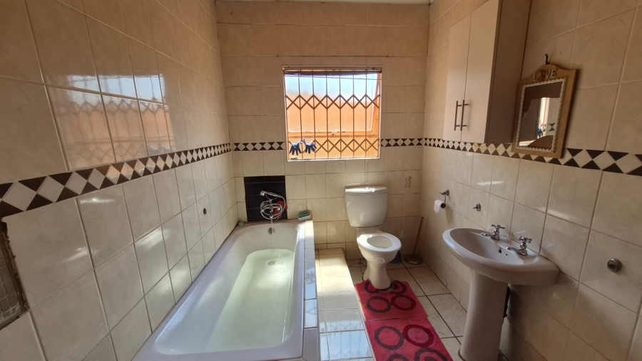 3 Bedroom Property for Sale in Stretford Gauteng