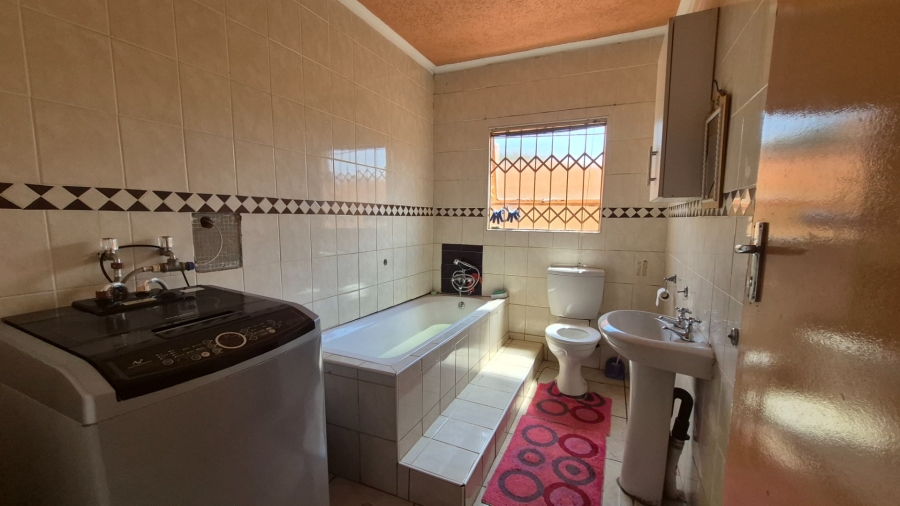3 Bedroom Property for Sale in Stretford Gauteng