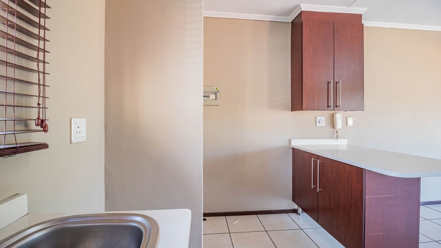 2 Bedroom Property for Sale in Glenvista Gauteng