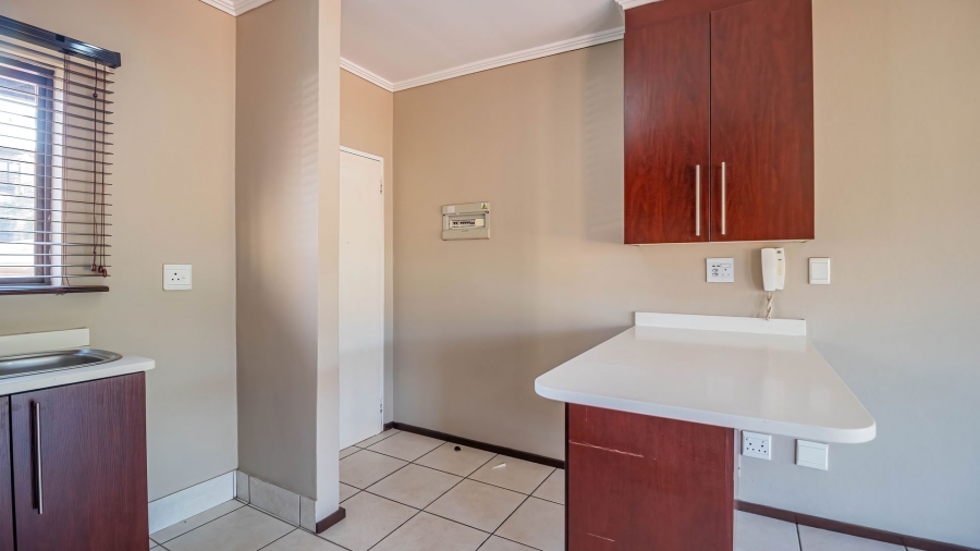 2 Bedroom Property for Sale in Glenvista Gauteng