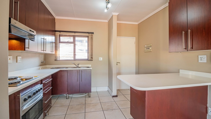 2 Bedroom Property for Sale in Glenvista Gauteng