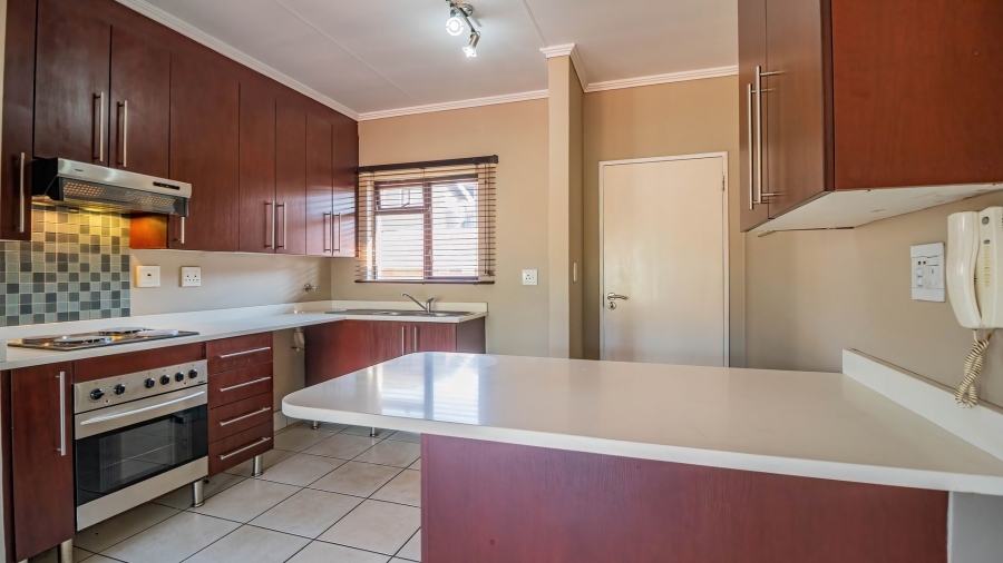 2 Bedroom Property for Sale in Glenvista Gauteng