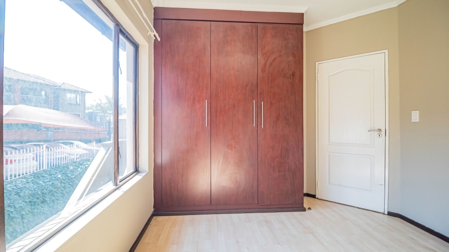 2 Bedroom Property for Sale in Glenvista Gauteng