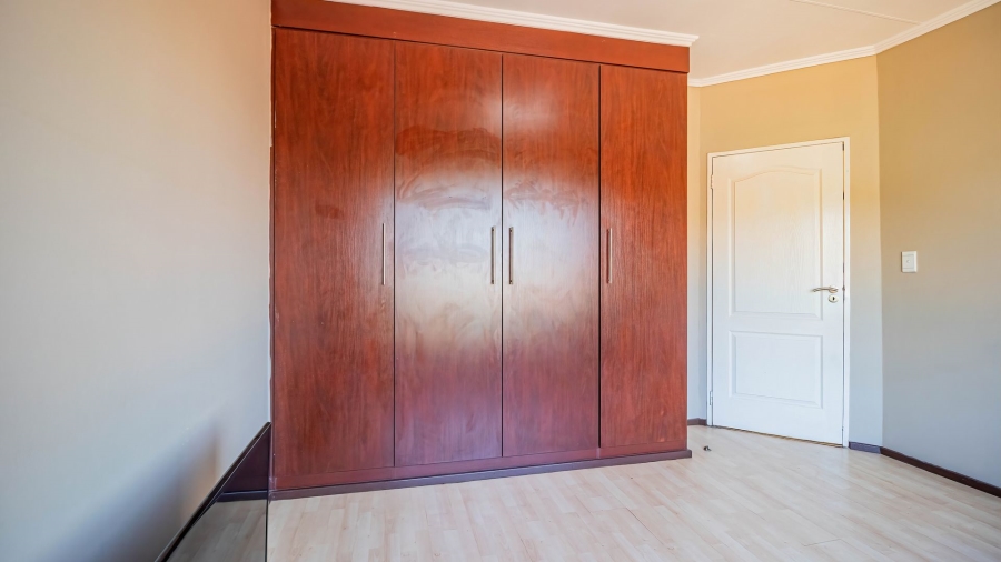 2 Bedroom Property for Sale in Glenvista Gauteng