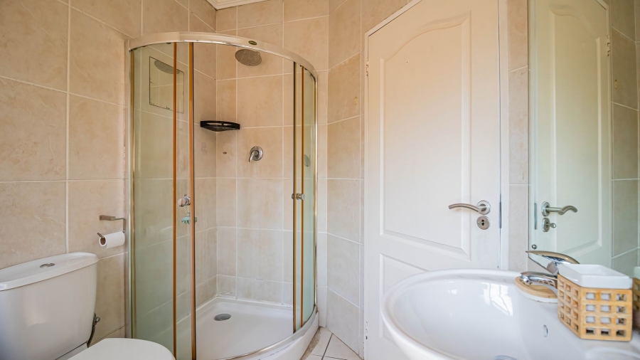 2 Bedroom Property for Sale in Glenvista Gauteng