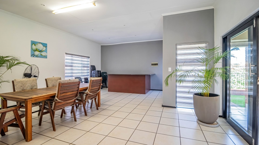 2 Bedroom Property for Sale in Glenvista Gauteng
