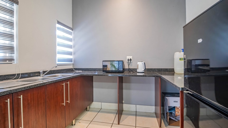 2 Bedroom Property for Sale in Glenvista Gauteng